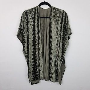 🐧2 Chic Velvet Green Kimono Style Cardigan